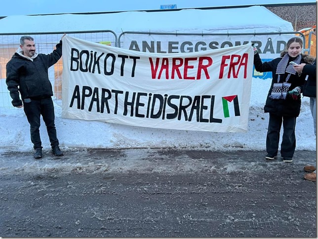 Banner “Boikott varer fra Apartheid Israel”